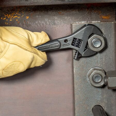 Adjustable Spud Wrench, 27.8 cm, 3.9 cm, Tether Hole