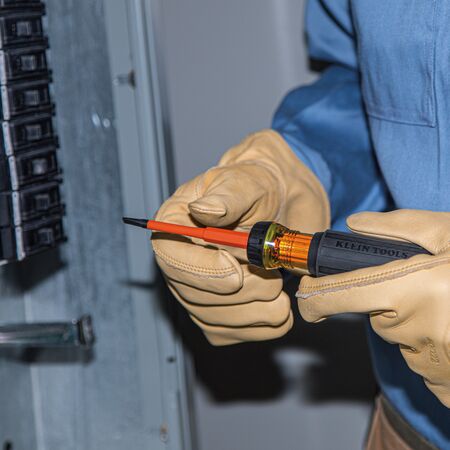 Flip-Blade Insulated Screwdriver, 2-in-1, Ph. Bit No. 2, Sl. Bit 0.6 cm