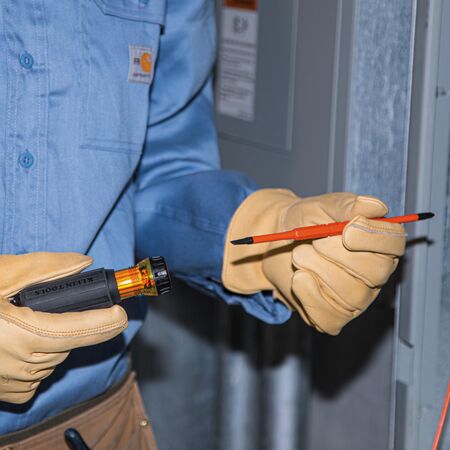 8-in-1 Insulated Interchangeable Screwdriver Set