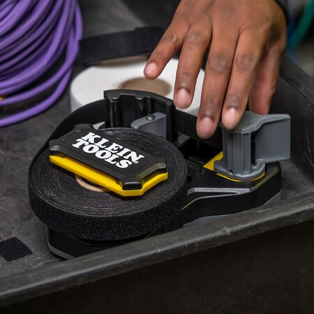 Hook & Loop Tape, 2 cm, 7.6 m, White, Custom Length Cable Ties