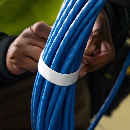 Hook & Loop Tape, 2 cm, 7.6 m, White, Custom Length Cable Ties