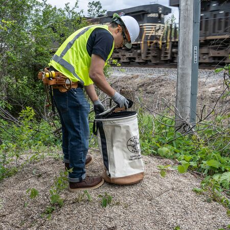 Canvas Bucket with Bucket Top, 55.9 cm