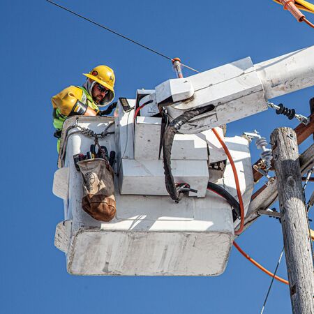 Canvas Bucket, Leather Bottom, Swivel Snap, 30.5 cm