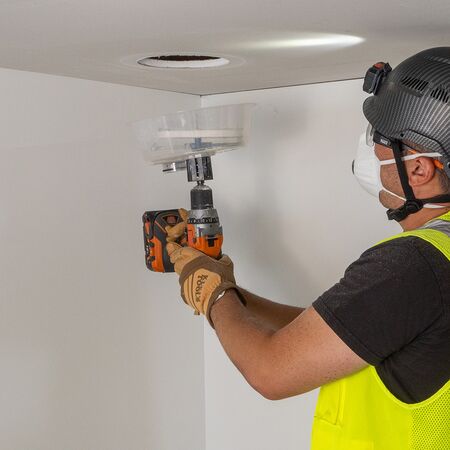 Adjustable Hole Saw with Auto-Set Arms