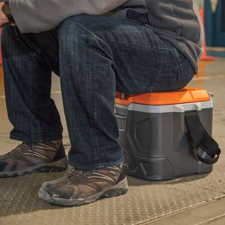 Tradesman Pro™ Tough Box Cooler, 16.1 L