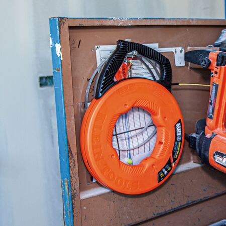 Fibreglass Fish Tape with Spiral Steel Leader, 15 m