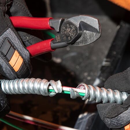 High-Leverage Compact Cable Cutter