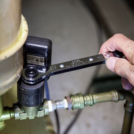 Ratcheting Refrigeration Spanner, 5-1/2-Inch