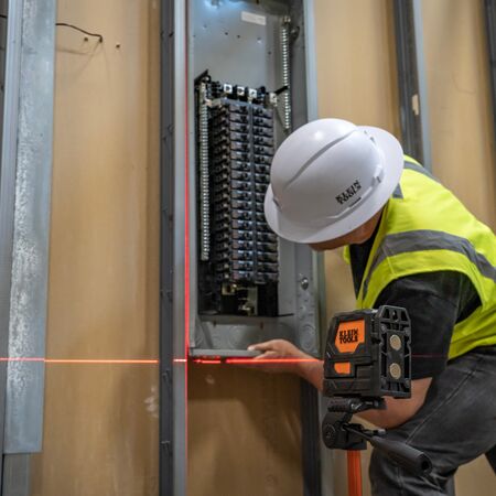 Laser Level, Self-Levelling Red Cross-Line Level and Red Plumb Spot