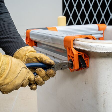 1-Man Wall Assembly, Rail System