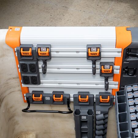 1.5-Man Wall Assembly, Rail System