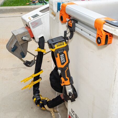 Closed Hook Module, Rail System