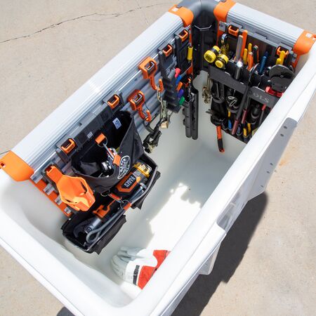 Open Blanket Hook Module, Rail System