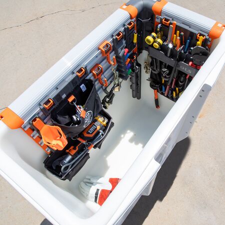 Closed Blanket Hook Module, Rail System