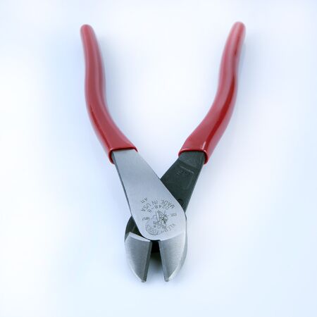 Diagonal Cutting Pliers, Angled Head, Short Jaw, 20.5 cm