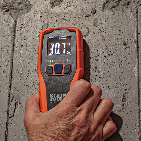 Pinless Moisture Meter