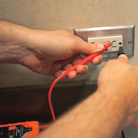 Electronic AC/DC Voltage Tester, 12 to 600V
