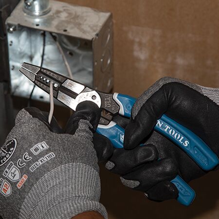 Klein-Kurve™ Heavy-Duty Wire Stripper / Cutter / Crimper Multi Tool, 8-20 AWG