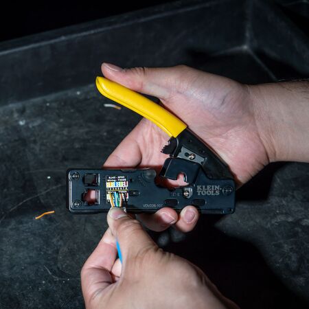 Ratcheting Data Cable Crimper / Stripper / Cutter, Compact
