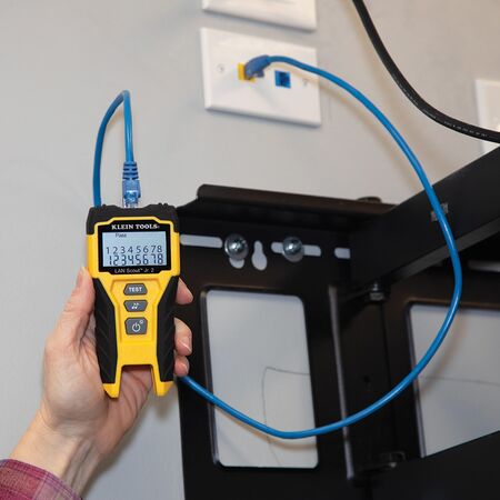 LAN Scout™ Jr. 2 Cable Tester