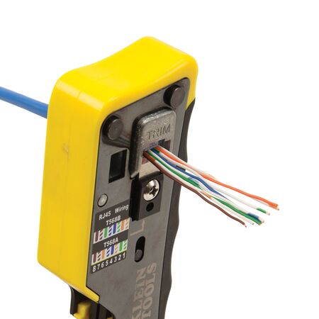 Pass-Thru™ Modular Data Plugs, RJ45-CAT5e, 200-Pack