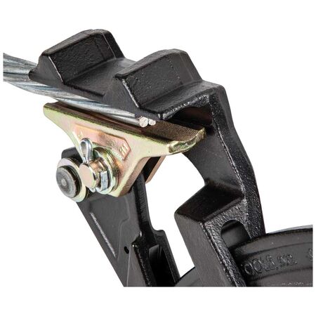 Wide-Range Distribution Grip