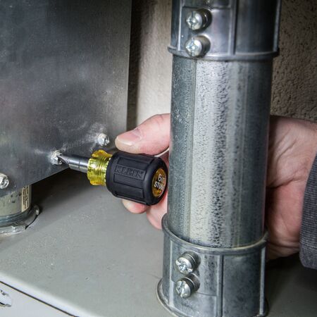 Multi-Bit Screwdriver / Nut Driver, 6-in-1, Stubby, Ph., Sl. Bits