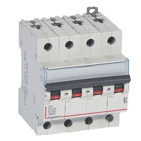 MCB DX3 6000A 4 pole 32A curve D