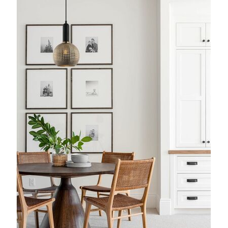 PELOTA: Modern Interior Wine Glass Segmented Glass Pendant Lights