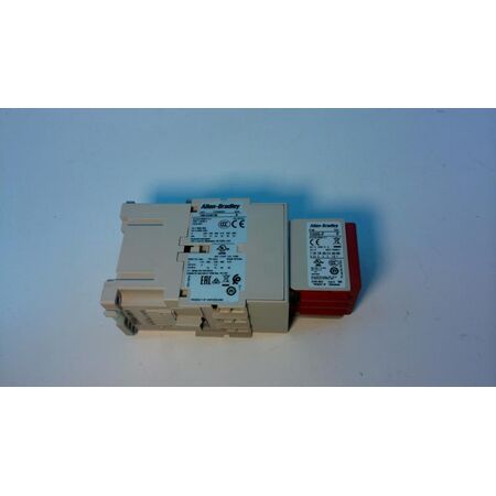 Allen-Bradley 100SC43EJ04C Safety Contactor 43 Amp 24 VDC