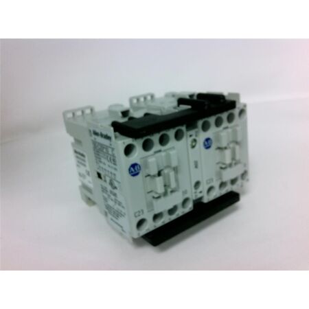 Allen-Bradley 104C23UD22 Reversing Contactor 23 Amp 110/120 VAC