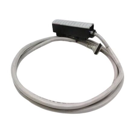 Allen-Bradley 1492CABLE020X Digital Cable 2.0m