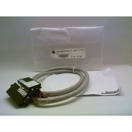 Allen-Bradley 1492CAB010RTN32O Digital Cable 1.0m