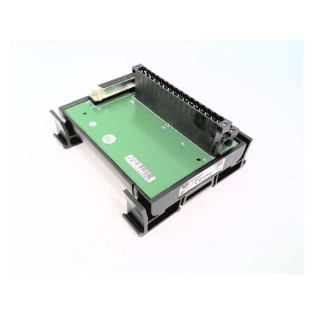 Allen-Bradley 1492RAIFM8S3 Interface Module with Removable Terminal Block