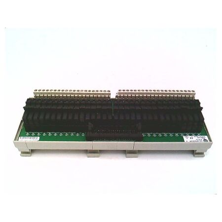 Allen-Bradley 1492XIMTS402432R Digital IFM 40-Pin Relay 24V DC 32 Relays