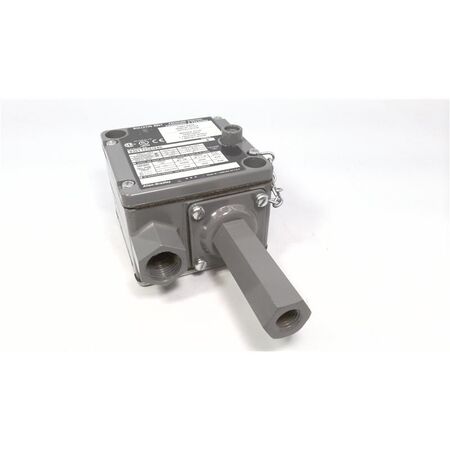 Allen-Bradley 836T Pressure Control - Traditional Machine Tool