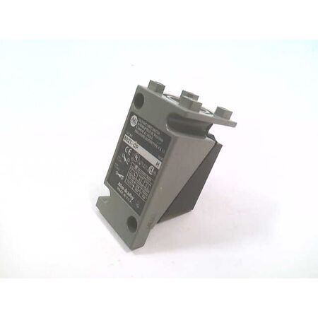 Allen-Bradley 802TCP1 Plug-In Limit Switch with Side Push Rod
