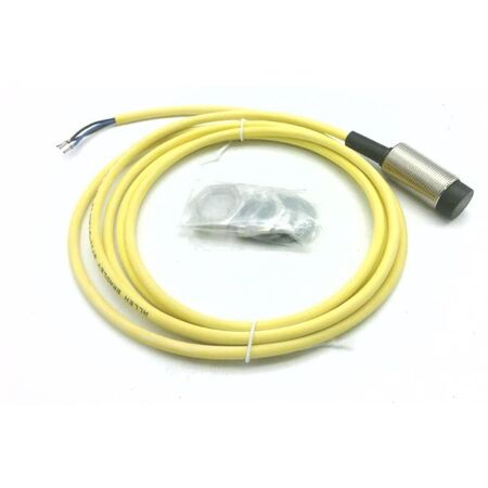 Allen-Bradley 871CDT8NP18U2 Miniature Inductive Sensor