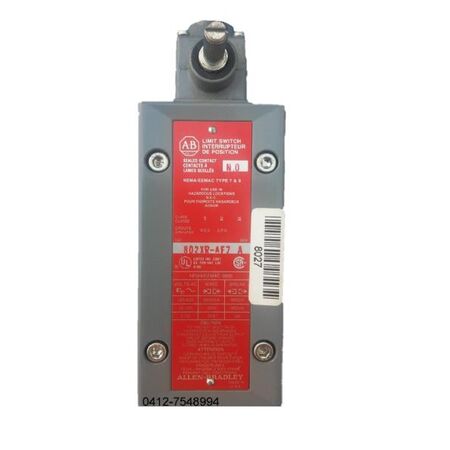 Allen-Bradley 802XRAF7 Limit Switch with Lever Actuator