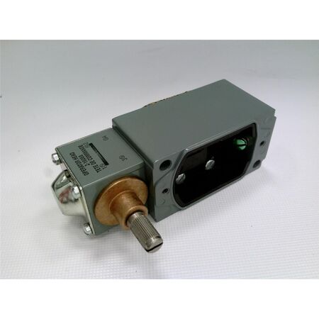 Allen-Bradley 802THU Standard Limit Switch with Rotary Lever Arm
