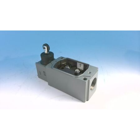 Allen-Bradley 802TK Limit Switch NEMA Type 4 and 13