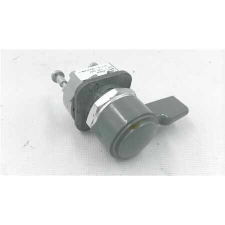 Allen-Bradley 800TCJG11A 3 Position Selector Switch with Metal Wing Lever