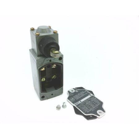 Allen-Bradley 802TK Limit Switch NEMA Type 4 and 13