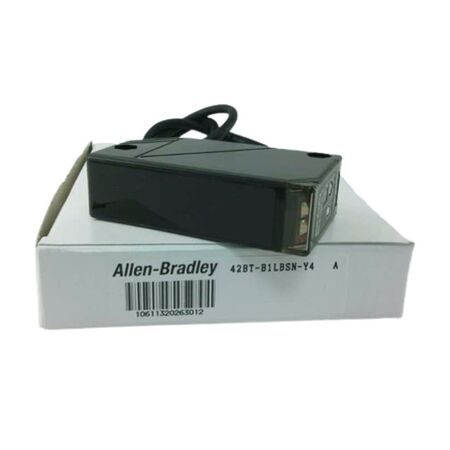 Allen-Bradley 42BTB1LBSNY4 Long Range Background Suppression Sensor