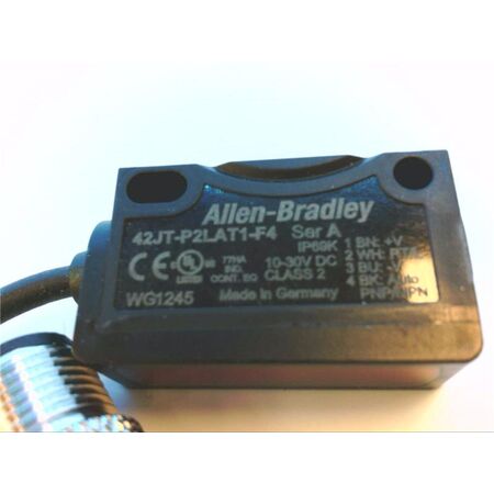 Allen-Bradley 42JTP2LAT1F4 Polarized Retroreflective Photoelectric Sensor