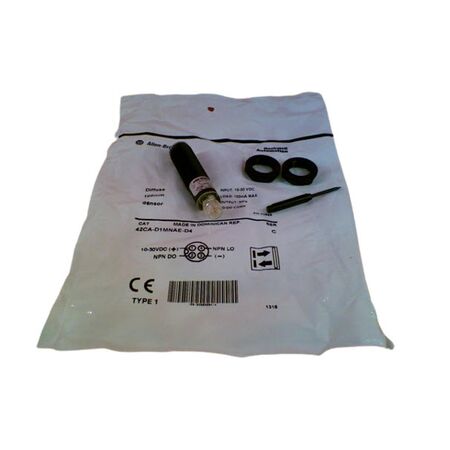 Allen-Bradley 42CAD1MNAED4 Cylindrical Infrared Sensor
