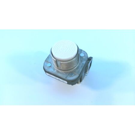 Allen-Bradley 800TCA5A Momentary Contact Push Button