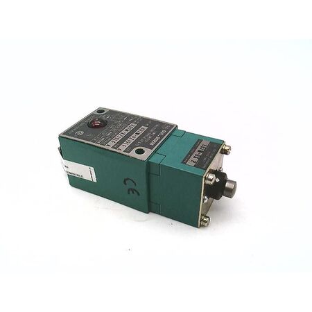 Allen-Bradley 802MBZJ9LF Pre-Wired Sealed Limit Switch