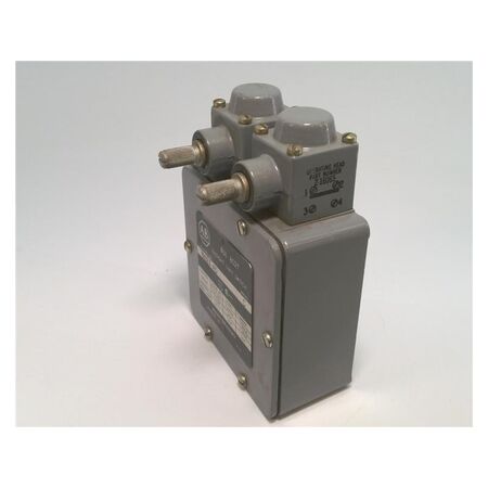 Allen-Bradley 802TAD Limit Switch NEMA Type 4/13 Lever Type