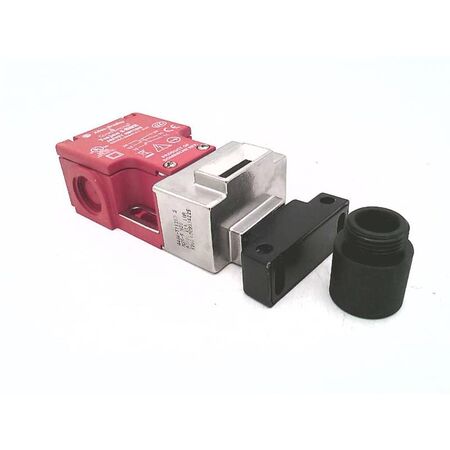 Allen-Bradley 440KT11213 Tongue Interlock Trojan 5 GD2 Metal Head